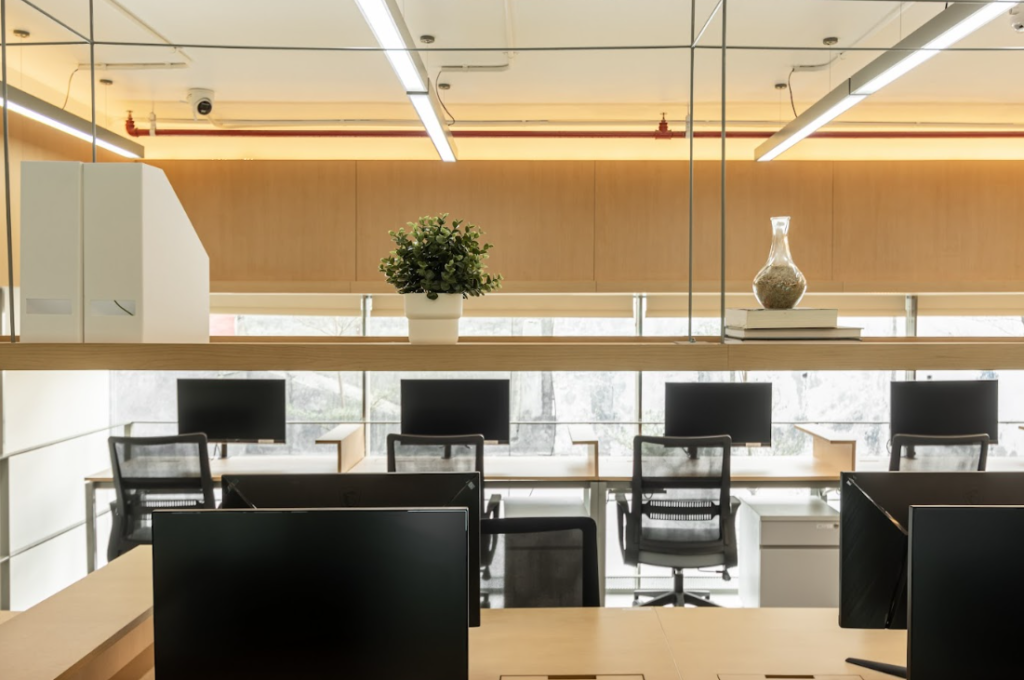 Kontraktor Interior Desain Kantor Nalagenetik