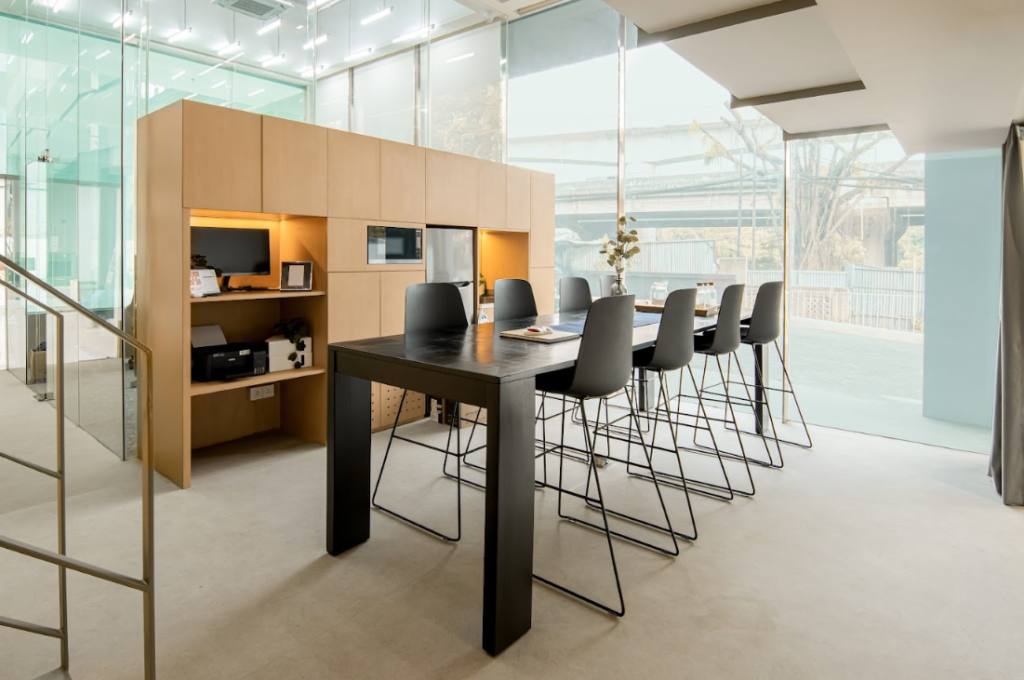 Kontraktor Interior Desain Kantor Nalagenetik