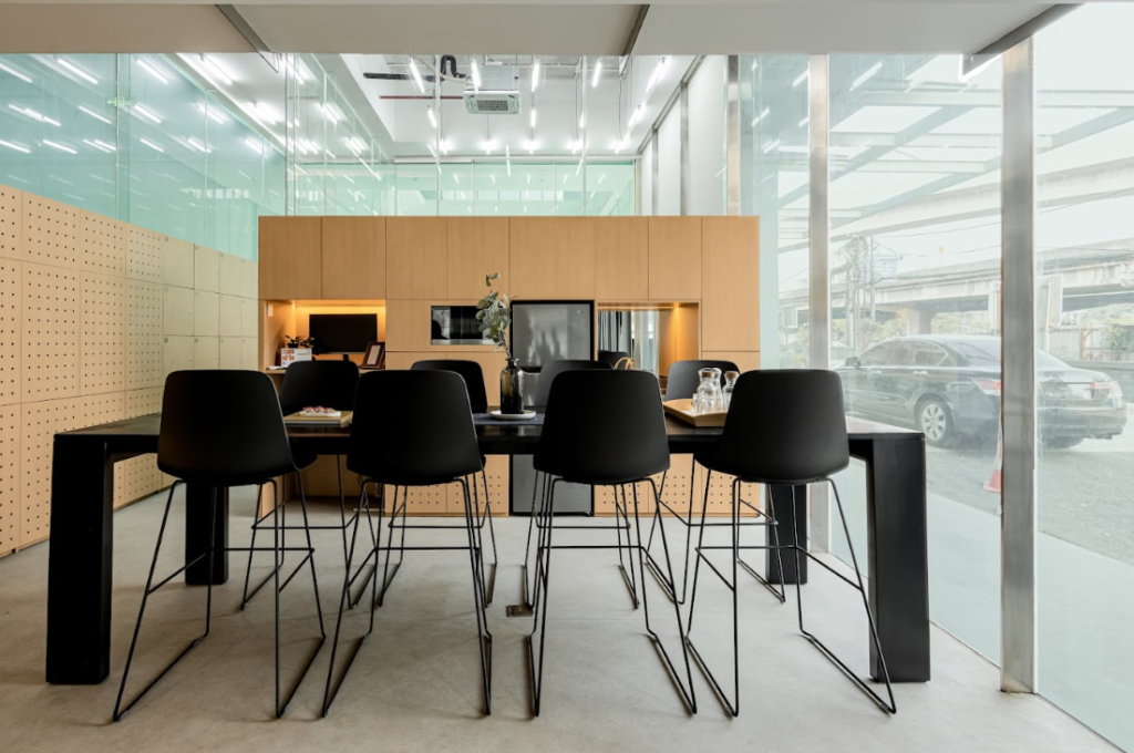 Kontraktor Interior Desain Kantor Nalagenetik